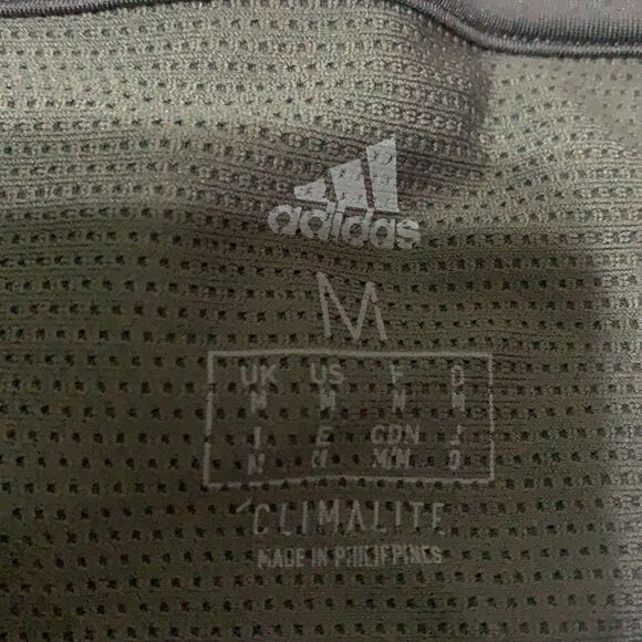Adidas shirt - Picture 4 of 4